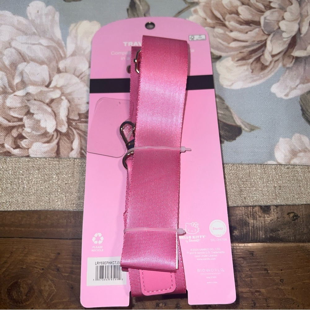 Sanrio Hello Kitty Travel strap w/coin purse and phone attachment - Picture 3 of 3